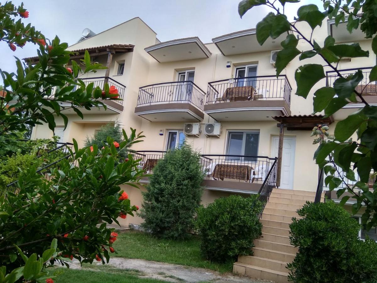 Vila Leopard Aparthotel Stavros  Exterior foto