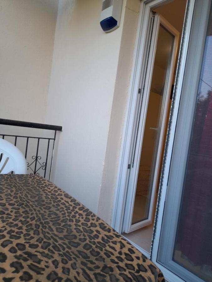 Vila Leopard Aparthotel Stavros  Exterior foto